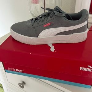 Grey and Pink Puma Carina Sneakers! Size 8.5